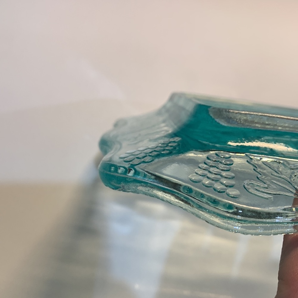 Tiara Glass Plate Blue Last Supper - Picture 9 of 13